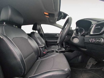 Used Kia Ceed 2019 for sale - 78804118: Photo