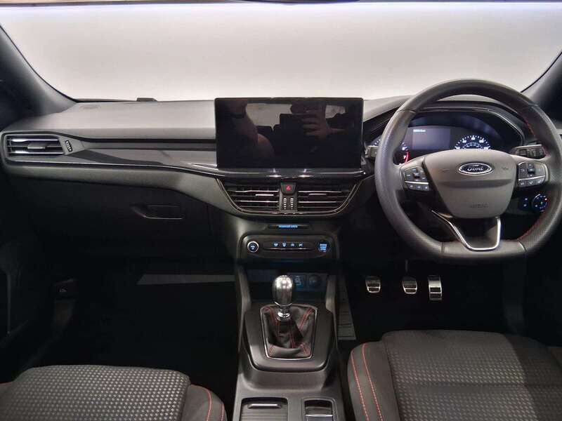 Used Ford Focus 2023 for sale - 77050671: Photo 16