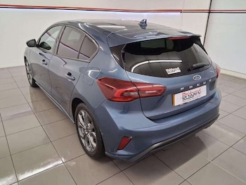 Used Ford Focus 2023 for sale - 77050671: Photo