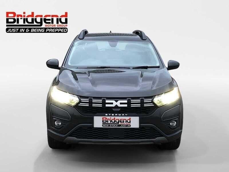 Used Dacia Sandero Stepway 2023 for sale - 76549575: Photo 2