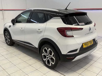 Used Renault Captur 2021 for sale - 79310116: Photo