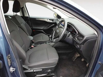 Used Ford Focus 2021 for sale - 76174956: Photo