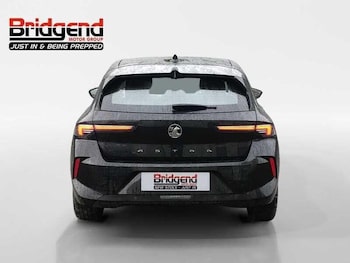 Used Vauxhall Astra 2022 for sale - 76136756: Photo 2
