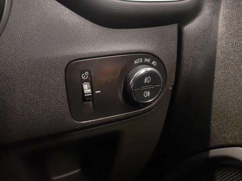 Used Vauxhall Crossland 2022 for sale - 77814437: Photo 21