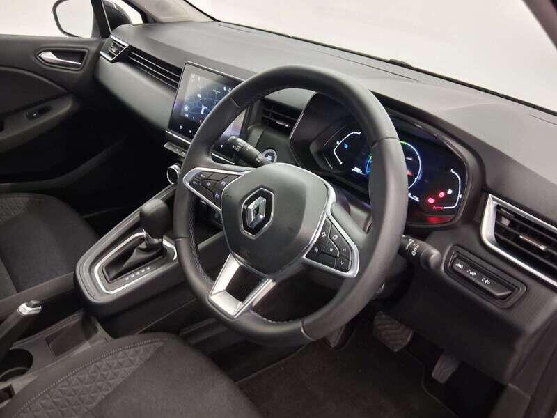 Used Renault Clio 2023 for sale - 76499214: Photo 10