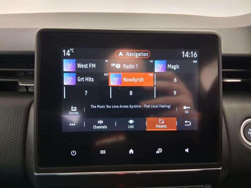 Used Renault Clio 2023 for sale - 76499214: Photo 17