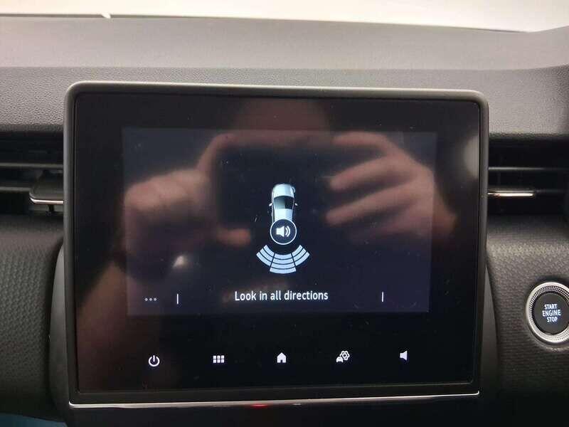 Used Renault Clio 2023 for sale - 76499214: Photo 19