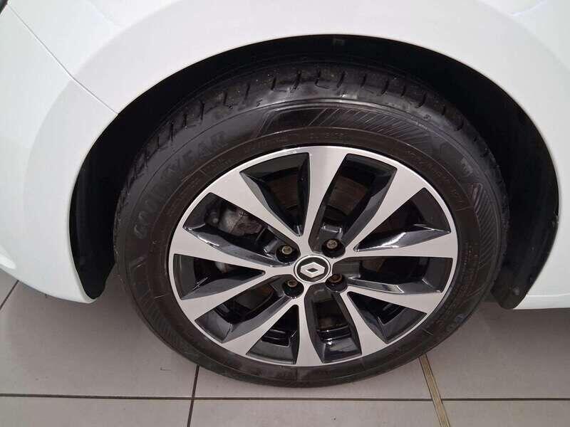 Used Renault Clio 2023 for sale - 76499214: Photo 7