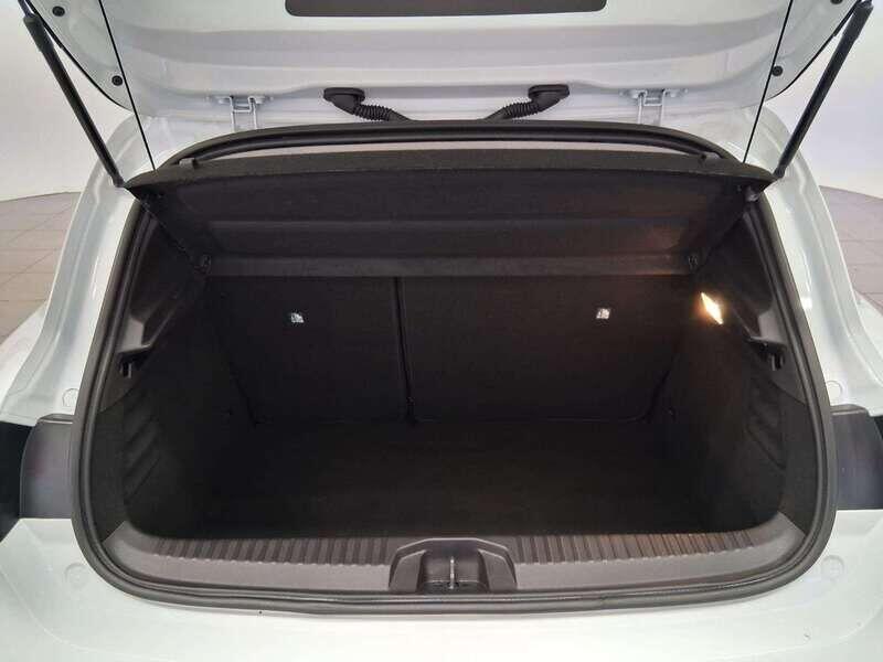 Used Renault Clio 2023 for sale - 76499214: Photo 8