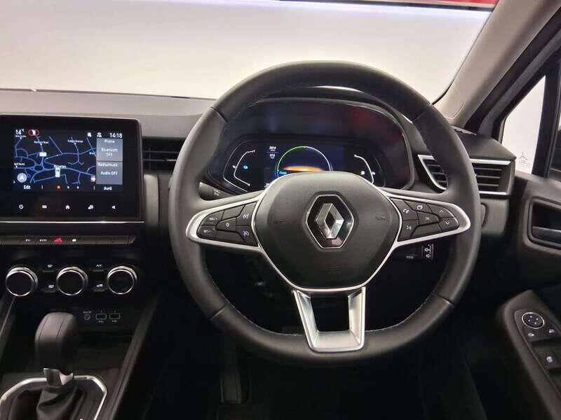 Used Renault Clio 2023 for sale - 76499214: Photo 9