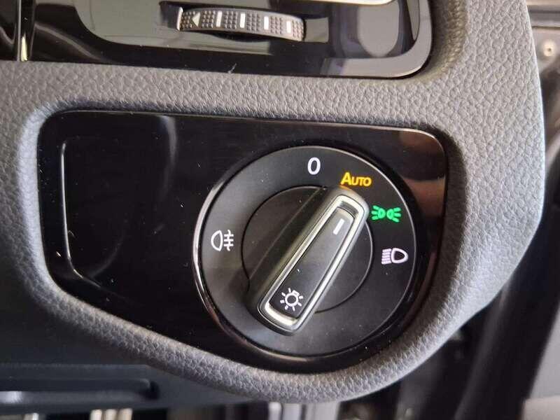 Used Volkswagen Golf 2019 for sale - 76398078: Photo 21