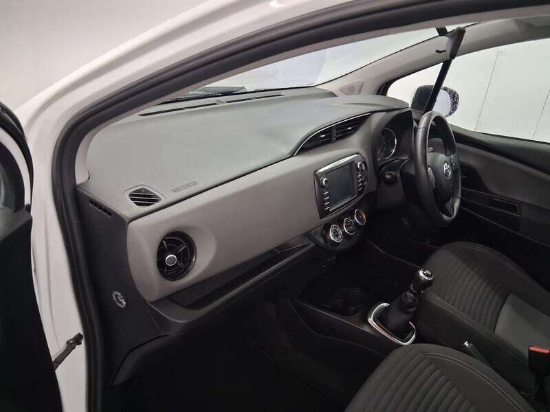 Used Toyota Yaris 2019 for sale - 77050578: Photo 13