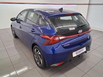 Used Hyundai i20 2022 for sale - 77050633: Photo
