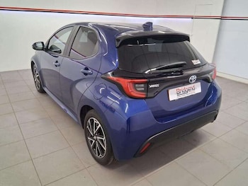 Used Toyota Yaris 2022 for sale - 79309633: Photo