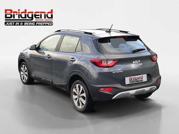 Used Kia Stonic 2022 for sale - 76918526: Photo