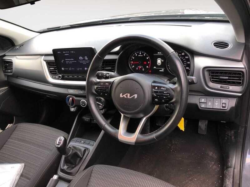 Used Kia Stonic 2022 for sale - 76918526: Photo 5