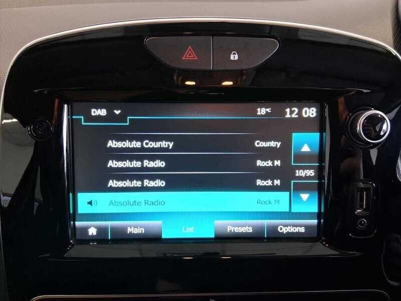 Used Renault Clio 2019 for sale - 76137524: Photo 17