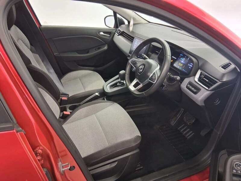 Used Renault Clio 2024 for sale - 77813974: Photo 11