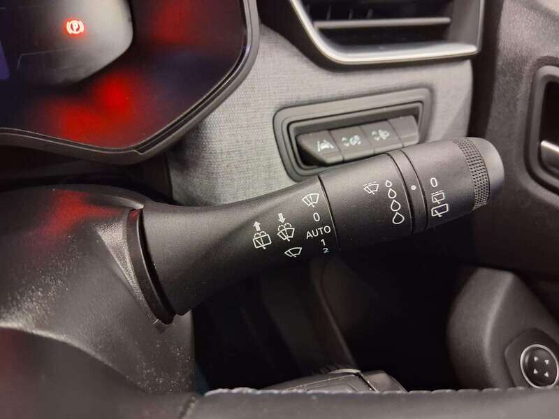 Used Renault Clio 2024 for sale - 77813974: Photo 21