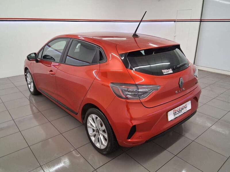 Used Renault Clio 2024 for sale - 77813974: Photo 4