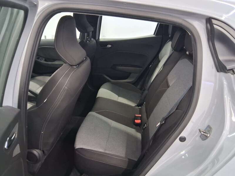 Used Renault Clio 2024 for sale - 77050560: Photo 15