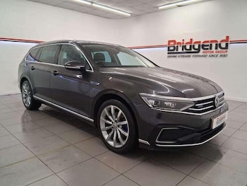 Volkswagen - Passat