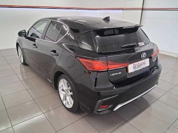 Used Lexus CT 2019 for sale - 75224444: Photo