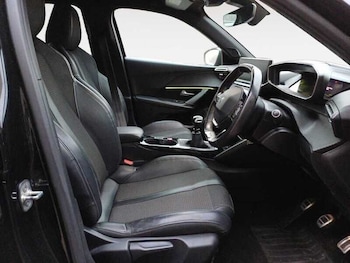 Used Peugeot 2008 2020 for sale - 77298534: Photo