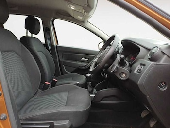 Used Dacia Duster 2021 for sale - 78391287: Photo