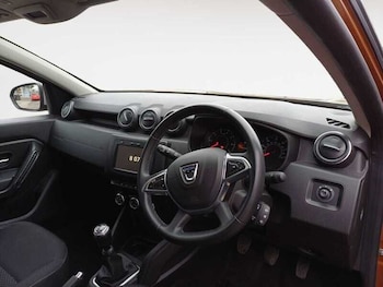 Used Dacia Duster 2021 for sale - 78391287: Photo
