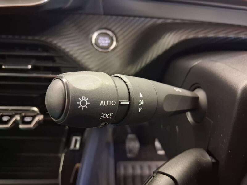 Used Peugeot 2008 2020 for sale - 77814433: Photo 21