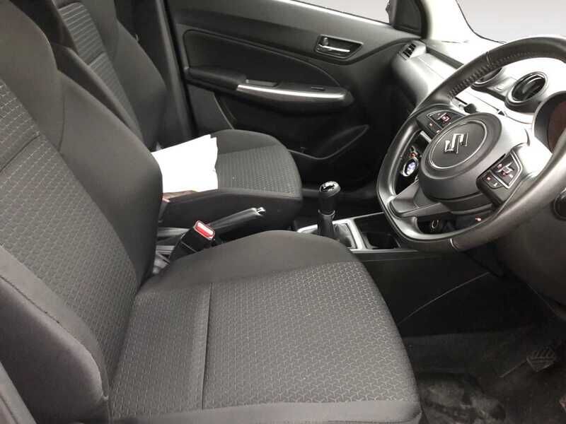 Used Suzuki Swift 2022 for sale - 77050628: Photo 4