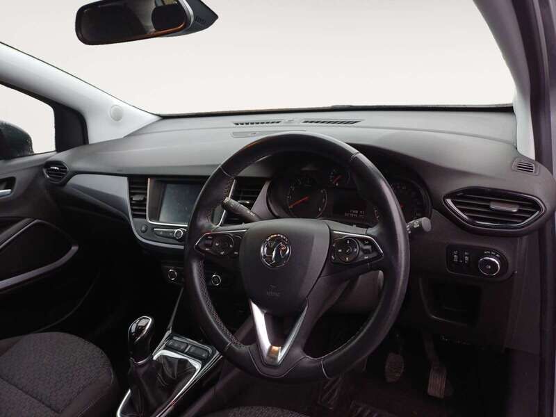 Used Vauxhall Crossland 2022 for sale - 77677402: Photo 2