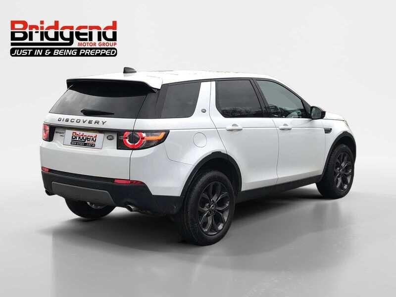 Used Land Rover Discovery Sport 2019 for sale - 76584779: Photo 3