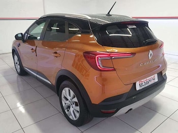 Used Renault Captur 2021 for sale - 79309804: Photo
