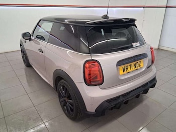 Used MINI Hatch 2021 for sale - 79406053: Photo