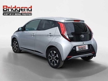 2019 (19) - 1.0 VVT-i x-trend 5dr