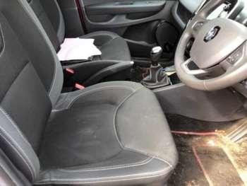 Used Renault Clio 2019 for sale - 74521265: Photo