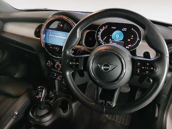 Used MINI Hatch 2022 for sale - 77379444: Photo