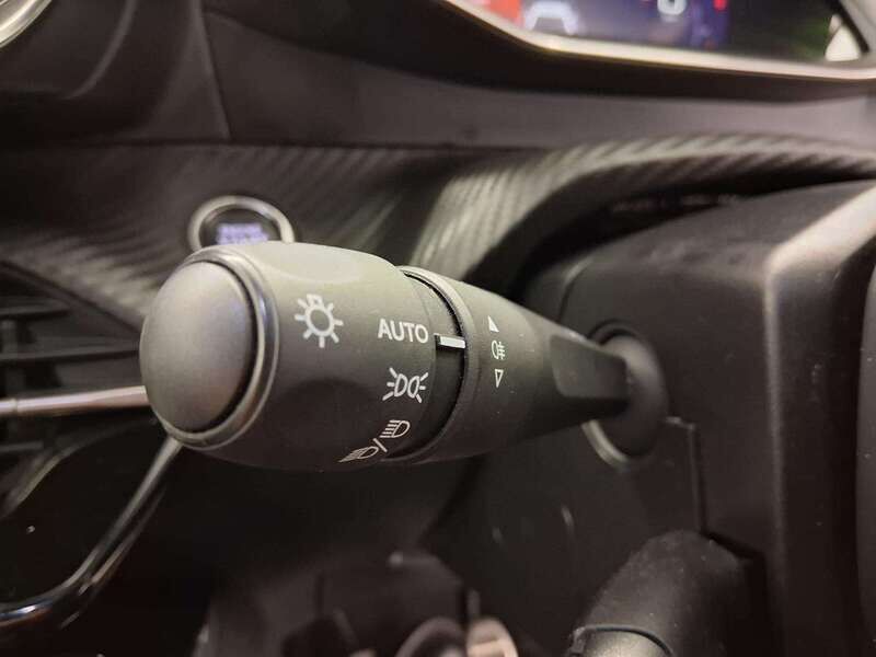 Used Peugeot 2008 2022 for sale - 77050533: Photo 21