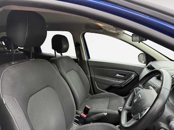 Used Dacia Duster 2021 for sale - 79515295: Photo