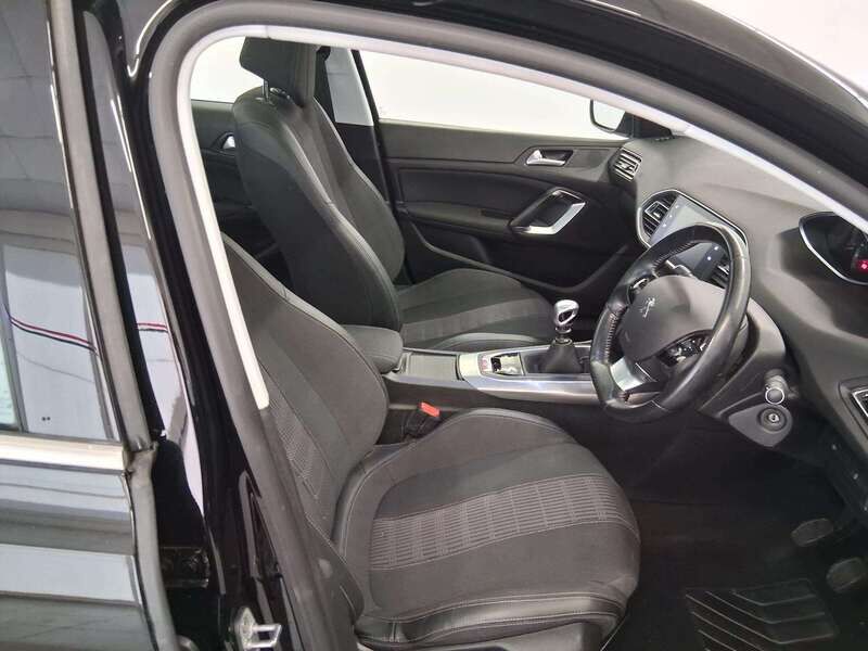 Used Peugeot 308 2020 for sale - 77050561: Photo 12