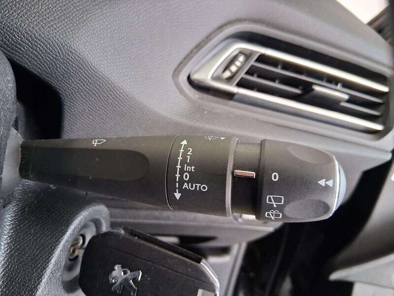 Used Peugeot 308 2020 for sale - 77050561: Photo 24