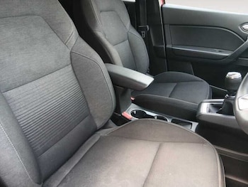Used Renault Captur 2020 for sale - 78885248: Photo