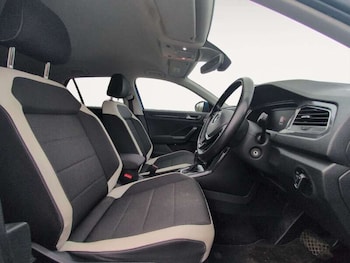 Used Volkswagen T-Roc 2020 for sale - 78198343: Photo