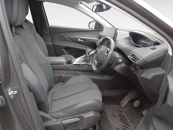 Used Peugeot 5008 2022 for sale - 76152854: Photo 3