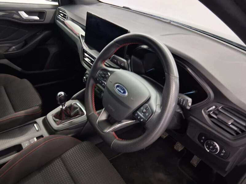 Used Ford Focus 2023 for sale - 77050750: Photo 10