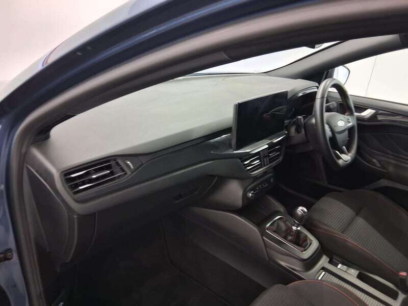 Used Ford Focus 2023 for sale - 77050750: Photo 13