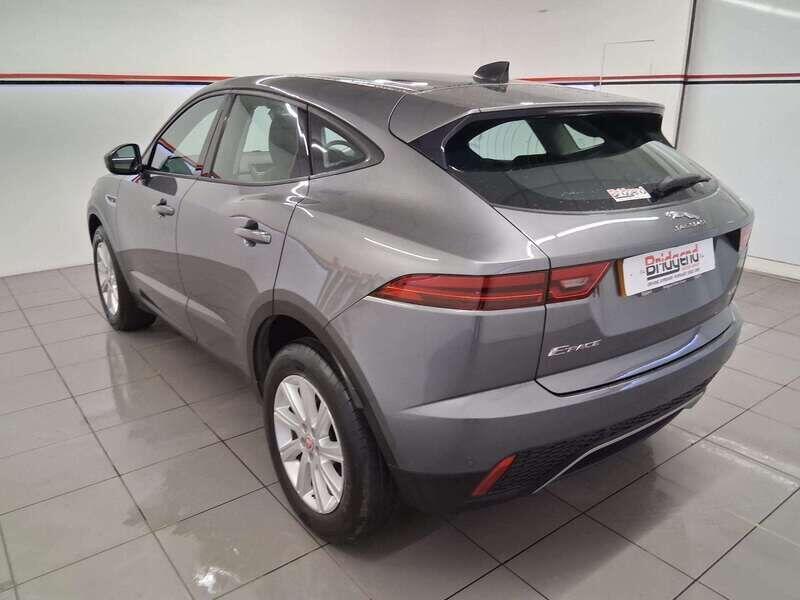 Used Jaguar E-Pace 2019 for sale - 76282940: Photo 4