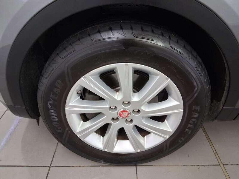 Used Jaguar E-Pace 2019 for sale - 76282940: Photo 7